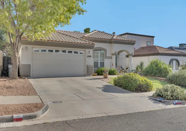 Photo 3 of Single family home for sale at 6360 Dakota Ridge Dr, El Paso, TX 79912 | MLS# 950498 | Listing updated on 2026-09-17