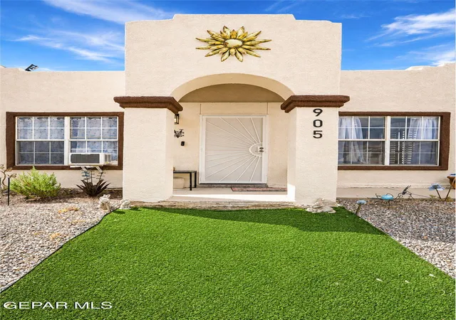 Photo 3 of Sale Pending at 905 Madtone Dr, El Paso, TX 79907 | MLS# 950412 | Listing updated on 2026-09-08