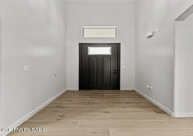 Photo 2 of Single family home for sale at 7255 Bobcat Holw Dr, El Paso, TX 79911 | MLS# 950590 | Listing updated on 2026-09-03