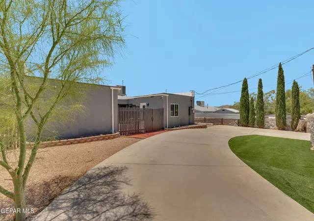Photo 2 of Single family home for sale at 809 Galloway Dr, El Paso, TX 79902 | MLS# 950524 | Listing updated on 2026-09-11