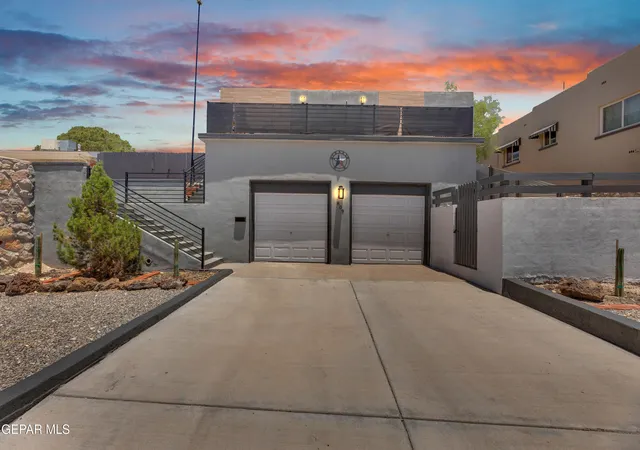 Photo 3 of Single family home for sale at 809 Galloway Dr, El Paso, TX 79902 | MLS# 950524 | Listing updated on 2026-09-11