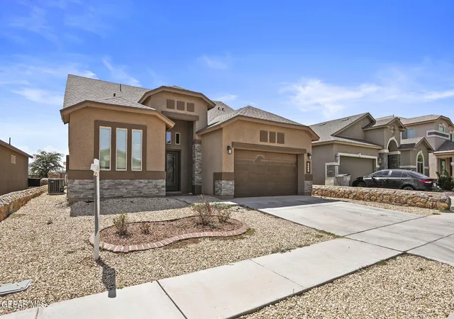 Photo 2 of Single family home for sale at 6012 Hidden Acres Dr, El Paso, TX 79924 | MLS# 950899 | Listing updated on 2026-09-10