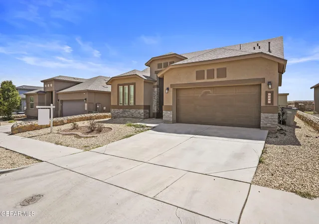 Photo 3 of Single family home for sale at 6012 Hidden Acres Dr, El Paso, TX 79924 | MLS# 950899 | Listing updated on 2026-09-10