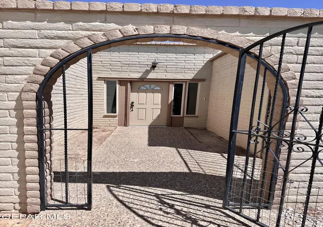 Photo 3 of Single family home for sale at 2412 Red Sails Dr, El Paso, TX 79936 | MLS# 950687 | Listing updated on 2026-09-18