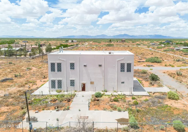 Photo 3 of Single family home for sale at 5700 Flager St, El Paso, TX 79938 | MLS# 950598 | Listing updated on 2026-09-16