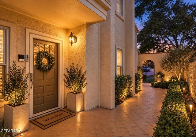 Photo 2 of Townhouse for sale at 1728 Pico Alto Dr, El Paso, TX 79935 | MLS# 950633 | Listing updated on 2026-09-20