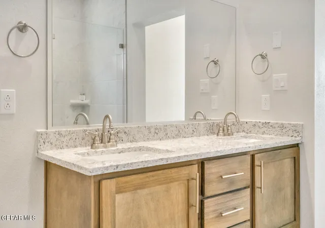 Photo 3 of Single family home for sale at 15124 Expectation Ave, El Paso, TX 79938 | MLS# 950545 | Listing updated on 2026-09-03