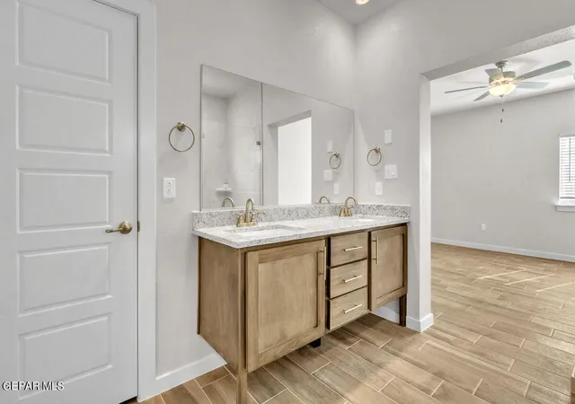 Photo 4 of Single family home for sale at 15124 Expectation Ave, El Paso, TX 79938 | MLS# 950545 | Listing updated on 2026-09-03