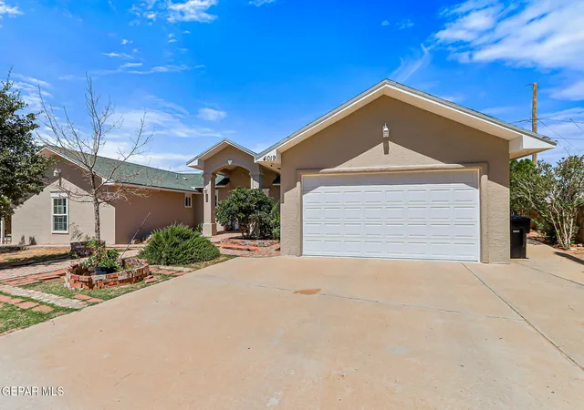 Photo 3 of Single family home for sale at 4019 Vanderveer Dr, El Paso, TX 79938 | MLS# 950743 | Listing updated on 2026-09-13