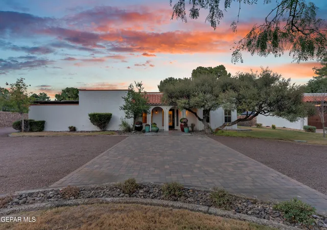 Photo 2 of Single family home for sale at 770 Coeur Dalene Cir, El Paso, TX 79922 | MLS# 950597 | Listing updated on 2026-09-18