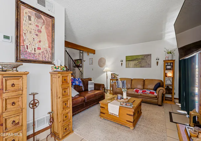 Photo 4 of House for sale at 4721 Frankfort Ave, El Paso, TX 79903 | MLS# 950572 | Listing updated on 2026-09-11