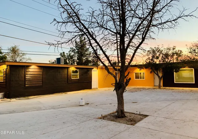 Photo 3 of Multi family home for sale at 114 Nw Davis St, Fabens, TX 79838 | MLS# 950580 | Listing updated on 2026-09-03