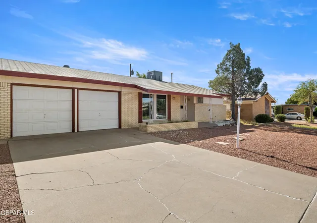 Photo 2 of Single family home for sale at 3206 Lorne Rd, El Paso, TX 79925 | MLS# 950620 | Listing updated on 2026-09-04