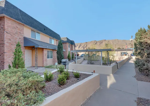 Photo 4 of Condo for sale at 333 Eubank Ct #14B, El Paso, TX 79902 | MLS# 950673 | Listing updated on 2026-09-04