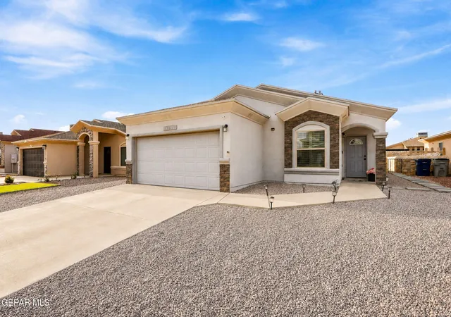 Photo 3 of Single family home for sale at 14821 Tierra Crystal Ave, El Paso, TX 79938 | MLS# 950731 | Listing updated on 2026-09-18