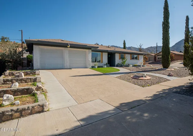Photo 2 of Single family home for sale at 6201 Snowheights Ct, El Paso, TX 79912 | MLS# 950647 | Listing updated on 2026-09-13