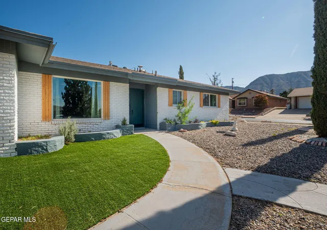 Photo 3 of Single family home for sale at 6201 Snowheights Ct, El Paso, TX 79912 | MLS# 950647 | Listing updated on 2026-09-13