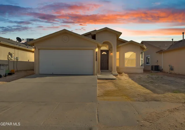 Photo 1 of Single family home for sale at 14428 Spanish Point Dr, El Paso, TX 79938 | MLS# 951394 | Listing updated on 2026-10-06