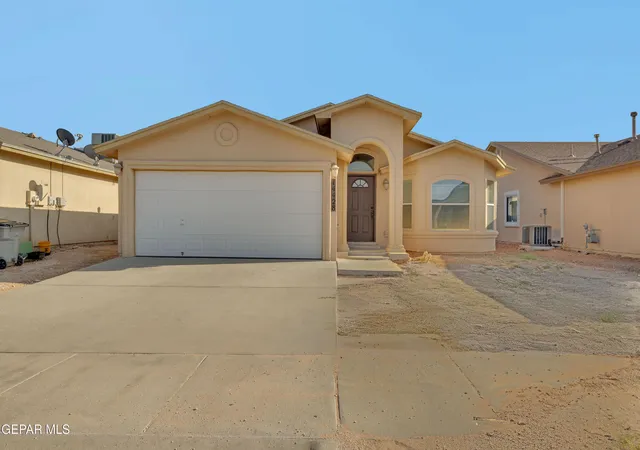 Photo 2 of Single family home for sale at 14428 Spanish Point Dr, El Paso, TX 79938 | MLS# 951394 | Listing updated on 2026-10-06