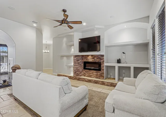 Photo 3 of Single family home for sale at 440 Schley Dr, Clint, TX 79836 | MLS# 950879 | Listing updated on 2026-09-23