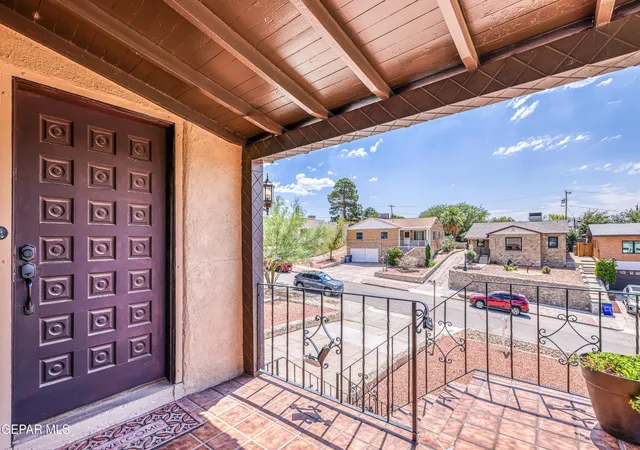 Photo 2 of Single family home for sale at 825 Galloway Dr, El Paso, TX 79902 | MLS# 950711 | Listing updated on 2026-09-21