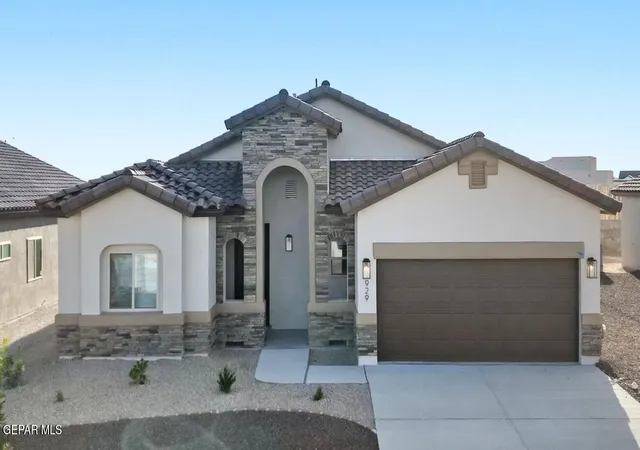 Photo 1 of Sale Pending at 1810 Kelsey Davis Ave, El Paso, TX 79928 | MLS# 950677 | Listing updated on 2026-09-17
