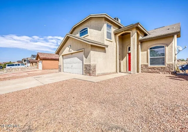 Photo 4 of Single family home for sale at 14233 Spanish Point Dr, El Paso, TX 79938 | MLS# 950723 | Listing updated on 2026-09-14