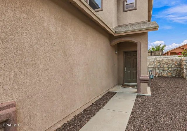 Photo 3 of Single family home for sale at 11265 Bullseye St, El Paso, TX 79934 | MLS# 950689 | Listing updated on 2026-09-08