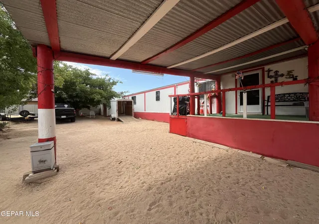 Manufactured home for sale at 14568 Hendrik Dr, El Paso, TX 79928 | MLS# 950948 | Listing updated on 2026-09-11