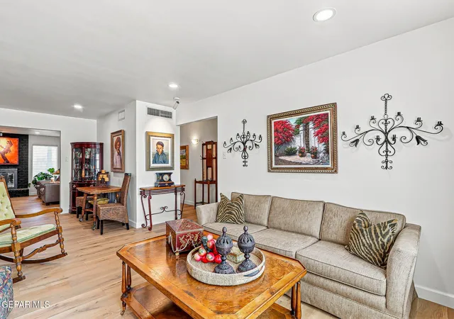 Photo 3 of Sale Pending at 8505 Cielo Vista Dr, El Paso, TX 79925 | MLS# 950692 | Listing updated on 2026-09-10