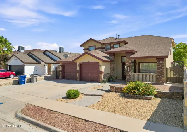 Photo 4 of Sale Pending at 12388 Paseo Valle Ln, El Paso, TX 79928 | MLS# 950716 | Listing updated on 2026-09-10