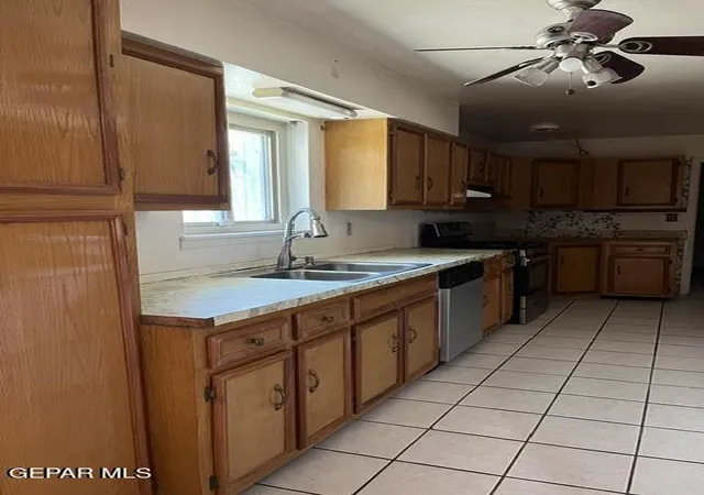 Photo 2 of Single family home for sale at 10320 Kaywood Ct, El Paso, TX 79925 | MLS# 950713 | Listing updated on 2026-09-06