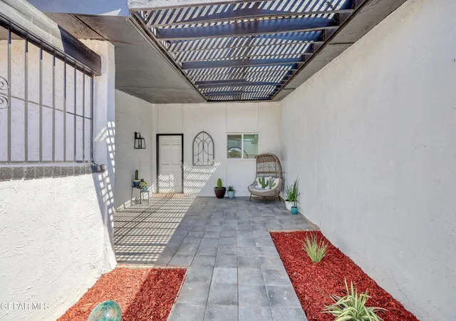 Photo 4 of Sale Pending at 2320 Sea Side Dr, El Paso, TX 79936 | MLS# 950772 | Listing updated on 2026-09-20