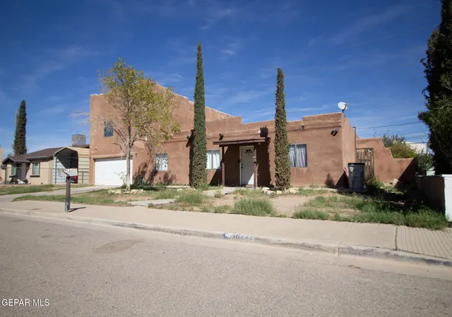Photo 4 of Single family home for sale at 8772 Coloma Cir, El Paso, TX 79907 | MLS# 950734 | Listing updated on 2026-09-06