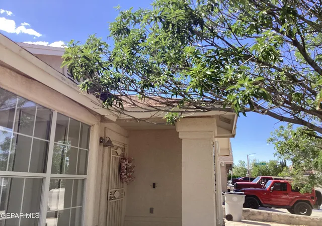 Photo 3 of Single family home for sale at 12472 Sombra Fuerte Dr, El Paso, TX 79938 | MLS# 950769 | Listing updated on 2026-09-20