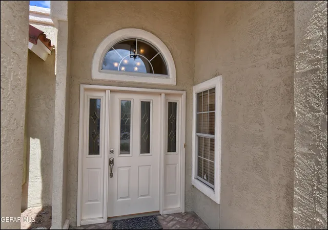 Photo 4 of Single family home for sale at 7653 Dianjou Dr, El Paso, TX 79912 | MLS# 950751 | Listing updated on 2026-09-13