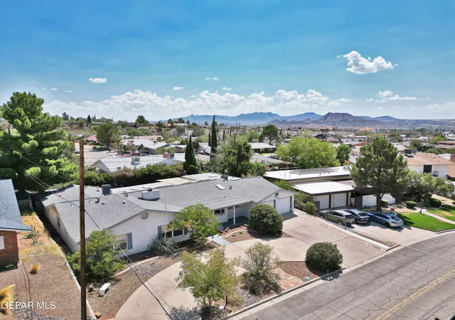 Photo 2 of Single family home for sale at 5812 Burning Tree Dr, El Paso, TX 79912 | MLS# 950814 | Listing updated on 2026-09-08
