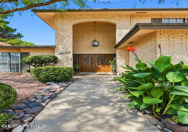 Photo 3 of Single family home for sale at 11183 Leo Collins Dr, El Paso, TX 79936 | MLS# 950887 | Listing updated on 2026-09-17