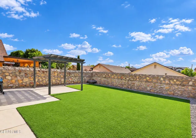 Photo 3 of Sale Pending at 3533 Al Roberts Dr, El Paso, TX 79936 | MLS# 950771 | Listing updated on 2026-09-12