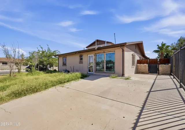 Single family home for sale at 7404 Mimosa Ave, El Paso, TX 79915 | MLS# 950891