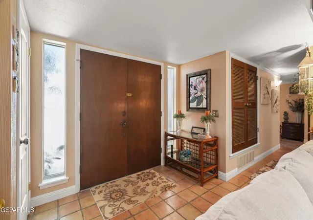 Photo 4 of Sale Pending at 10804 Frazier Ct, El Paso, TX 79935 | MLS# 950792 | Listing updated on 2026-09-15