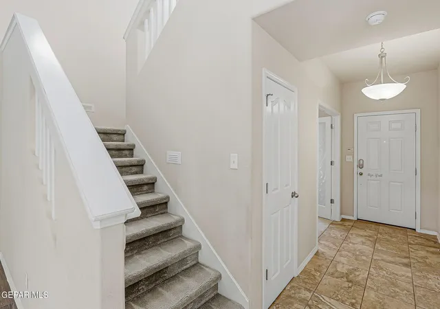 Photo 4 of Sale Pending at 6920 Cactus Thrush Dr, El Paso, TX 79911 | MLS# 950787 | Listing updated on 2026-09-13