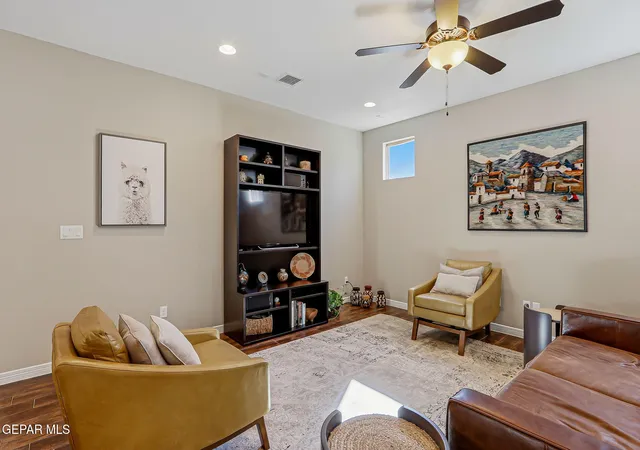 Photo 3 of Single family home for sale at 7345 Skyrocket Dr, El Paso, TX 79911 | MLS# 950782 | Listing updated on 2026-09-08