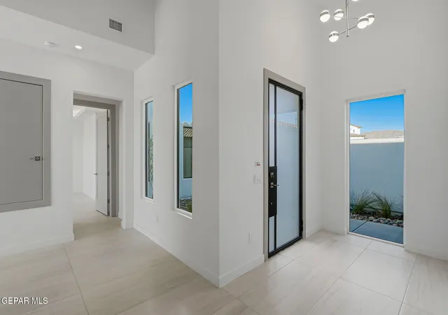 Photo 4 of Single family home for sale at 1845 War Path Dr, El Paso, TX 79911 | MLS# 950784 | Listing updated on 2026-09-12