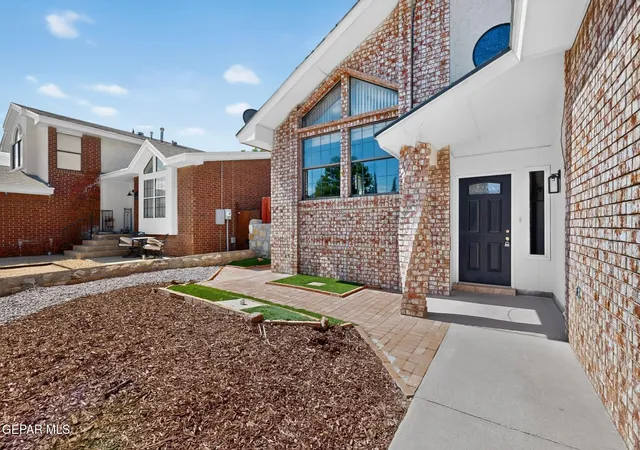 Photo 3 of Sale Pending at 11648 Gordon Cooper Ln, El Paso, TX 79936 | MLS# 950793 | Listing updated on 2026-09-18