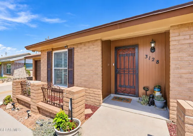 Photo 3 of Sale Pending at 3128 Mc Lean St, El Paso, TX 79936 | MLS# 950944 | Listing updated on 2026-09-13