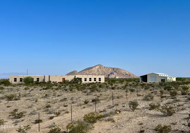 Photo 1 of Single family home for sale at 7333 Golden Rock Rd, El Paso, TX 79938 | MLS# 950817 | Listing updated on 2026-09-10