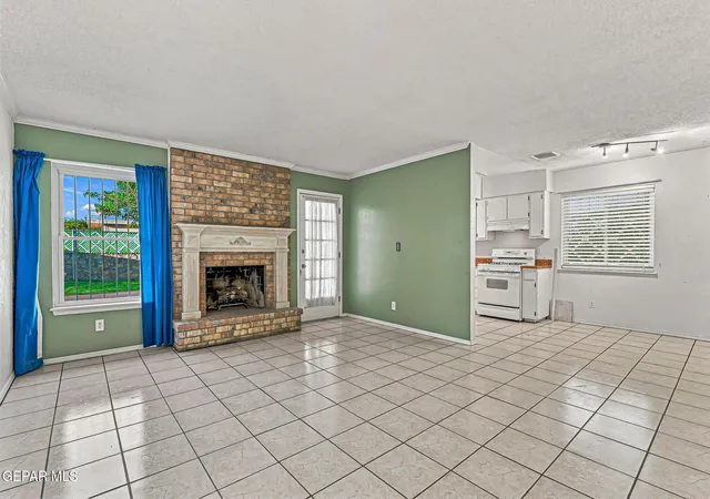 Photo 3 of Single family home for sale at 8528 Saratoga Dr, El Paso, TX 79912 | MLS# 950808 | Listing updated on 2026-09-08