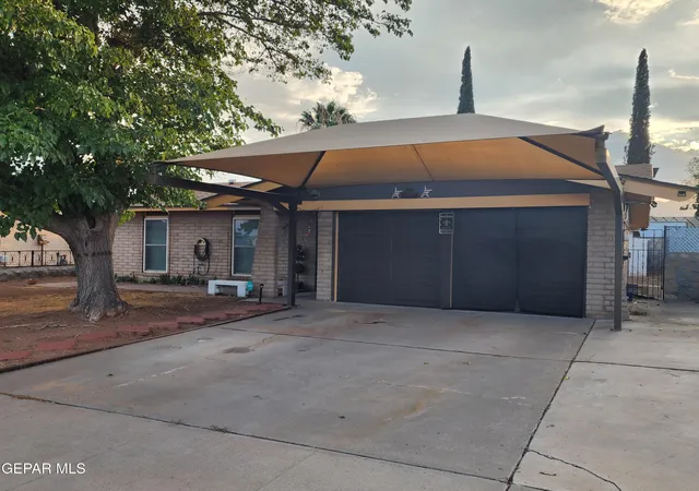 Photo 3 of Single family home for sale at 10605 Hermes Dr, El Paso, TX 79924 | MLS# 950890 | Listing updated on 2026-09-10