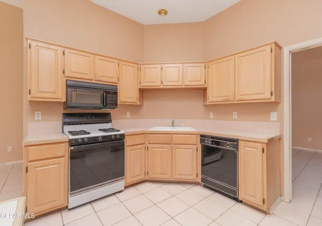 Photo 3 of Single family home for sale at 11804 Pueblo Lindo Ct, El Paso, TX 79936 | MLS# 950885 | Listing updated on 2026-09-13